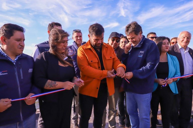 Canalistas del Recoleta y Gobierno destacan aporte de tranque Santa Julieta para enfrentar crisis hídrica