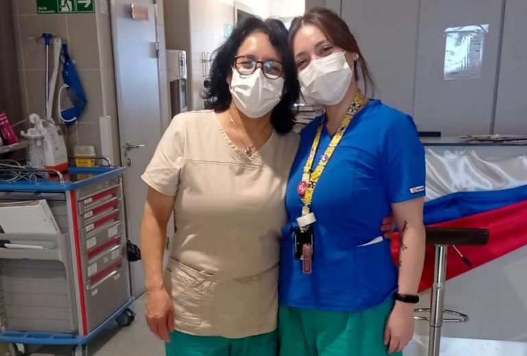 Madres profesionales de salud: entre bienestar de sus pacientes y de sus hijos