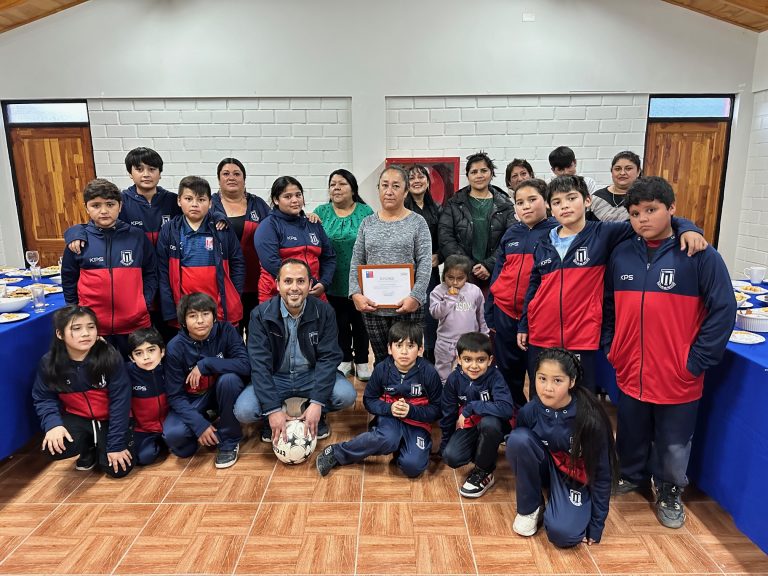 Academia de Fútbol infantil de Monte Patria recibe fondo del FOSIS para talleres e implementación