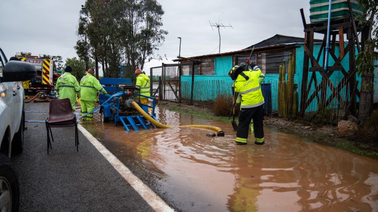 Municipio de Ovalle intervino sectores críticos durante el evento de precipitaciones