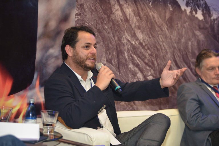 Jaime Camposano, enólogo de pisco Waqar y Black Heron: “todos nuestros esfuerzos están dando resultados»