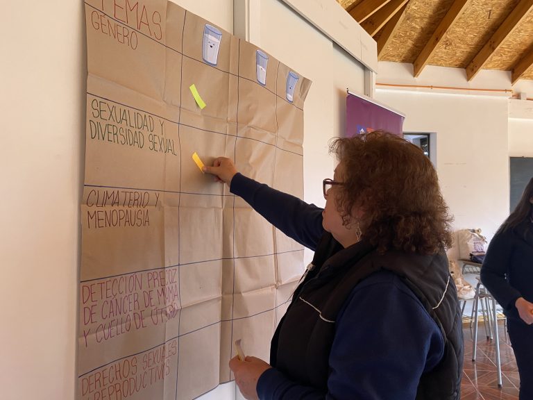 Adultas mayores de Río Hurtado reflexionan sobre su autonomía física