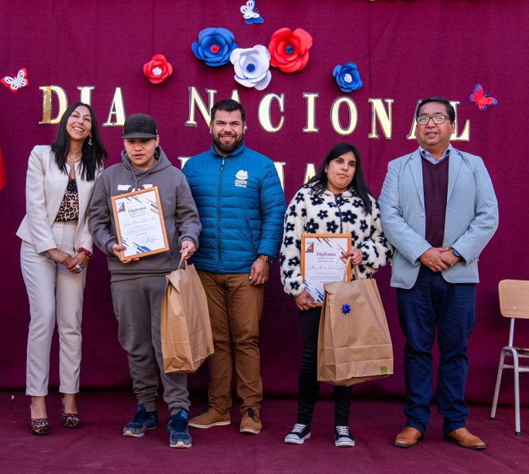 Conmemoran el Día Internacional de la Alfabetización y Educación para jóvenes y adultos en Ovalle