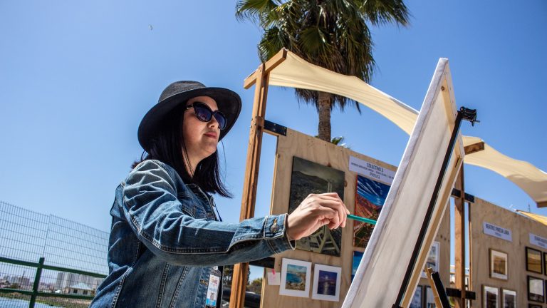 FAVIC 2024: La Feria de Artes Visuales regresa con un homenaje especial a Raúl Sotomayor