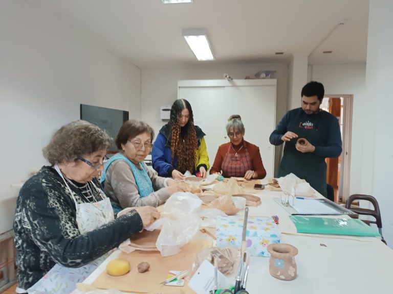 En Museo del Limarí, taller de cerámica inspira obras en pueblos El Molle y Diaguita