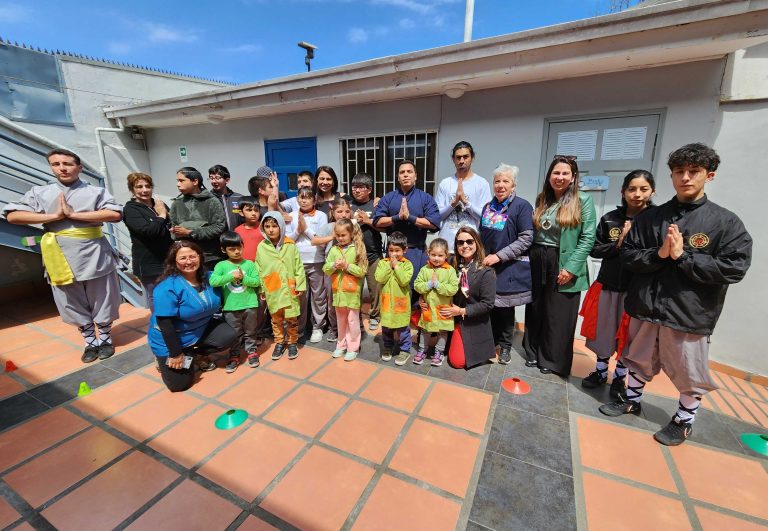 Estudiantes sordos participan en taller de Kung Fu en La Serena