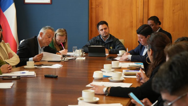 Mujeres de la pesca artesanal presentan sus principales demandas en mesa de trabajo intersectorial