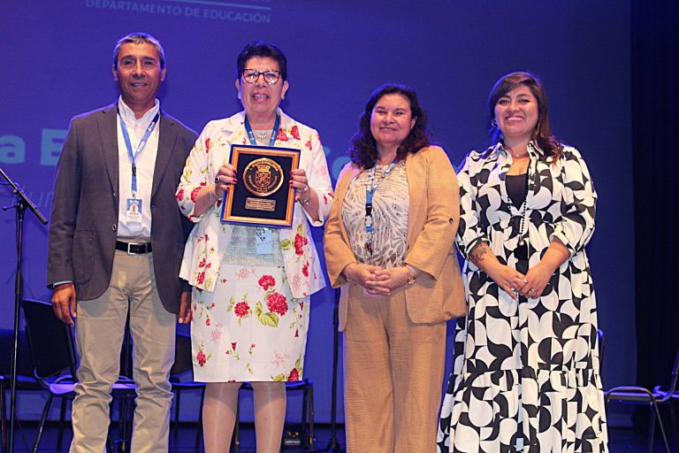 Con homenajes y distinciones se conmemoró el Día de la Educación Comunal en Ovalle