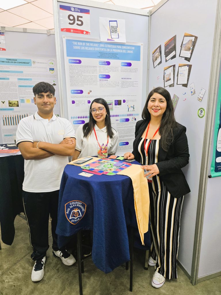Estudiantes ovallinos obtienen acreditación para participar en Expociencias en Emiratos Árabes