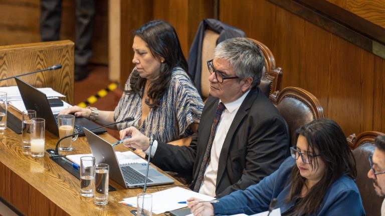 Destacan avances en el Presupuesto 2025 para salud, obras públicas y transporte 