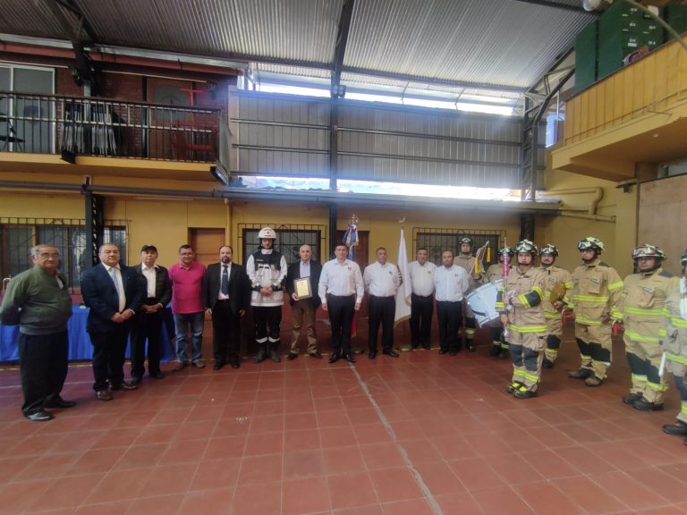 Bomberos de Ovalle homenajea a insigne voluntario con nueva Banda de Guerra «Iván Elgueta Cortéz»