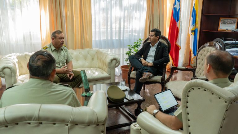Reunión protocolar entre Carabineros y el Municipio de Ovalle refuerza trabajo colaborativo en seguridad