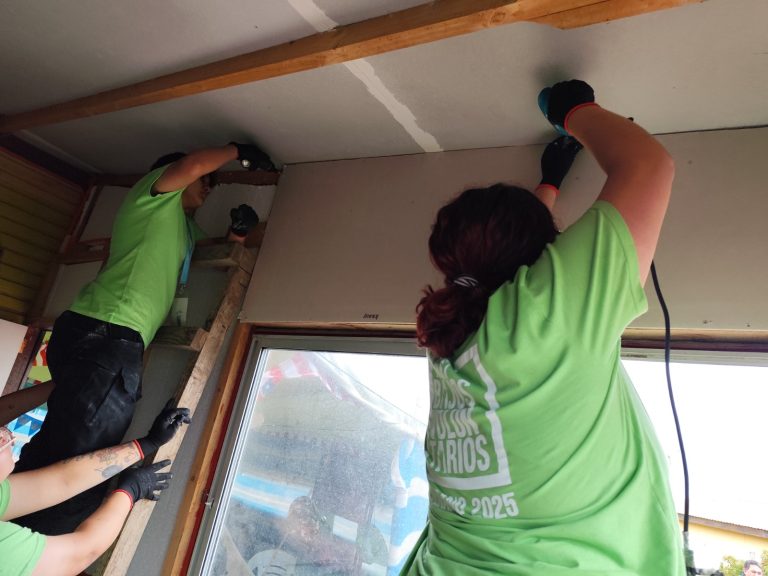 30 familias de Tongoy, Guanaqueros y Puerto Aldea fueron beneficiadas con trabajos voluntarios de Santo Tomás