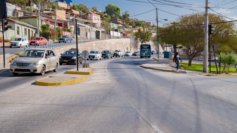 Realizarán cierre parcial de Avenida Manuel Peñafiel por reposición de luminarias
