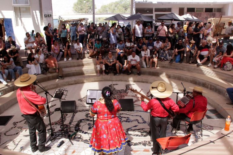 Más de 4 mil personas asisten a la 3era “Fiesta del Pisco, Queso y Lapislázuli” en Monte Patria