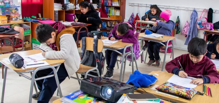 Escuelas municipales de la comuna destacan en los resultados SIMCE 2024