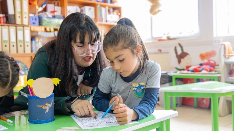 Atención Educadoras y técnicos en párvulos: Premiarán con un viaje a la NASA a quienes fomenten la asistencia