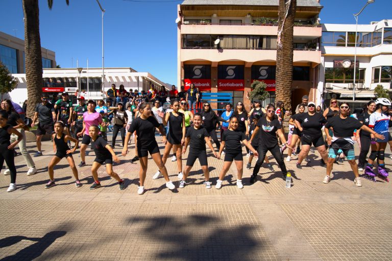 Ovalle celebró el Día Internacional del Deporte con una jornada masiva en la plaza de armas