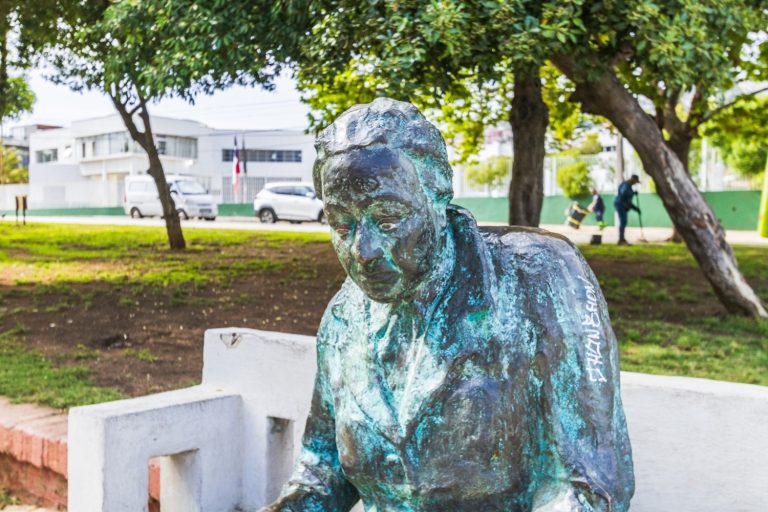 Gabriela Mistral: Más que el Nobel