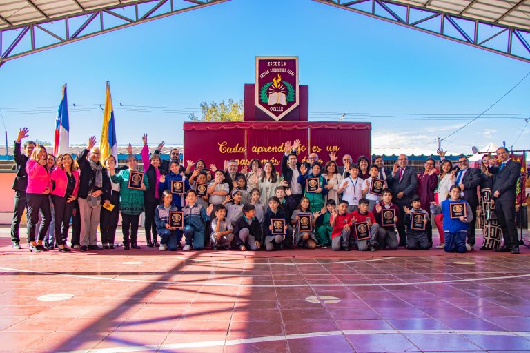 Reconocen a escuelas públicas de Ovalle por su destacado puntaje en Prueba Simce