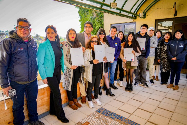 SERVIU entregó certificados de subsidios a ocho vecinos de diferentes sectores de Monte Patria