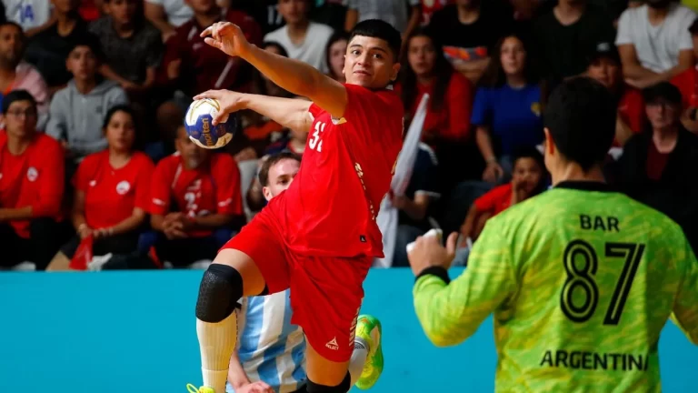 Hoy y mañana se realiza clínica de balonmano con destacados exponentes nacionales en Ovalle