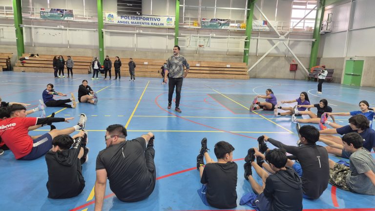 Exitosa clínica de balonmano reunió a destacados exponentes y entusiastas deportistas en Ovalle