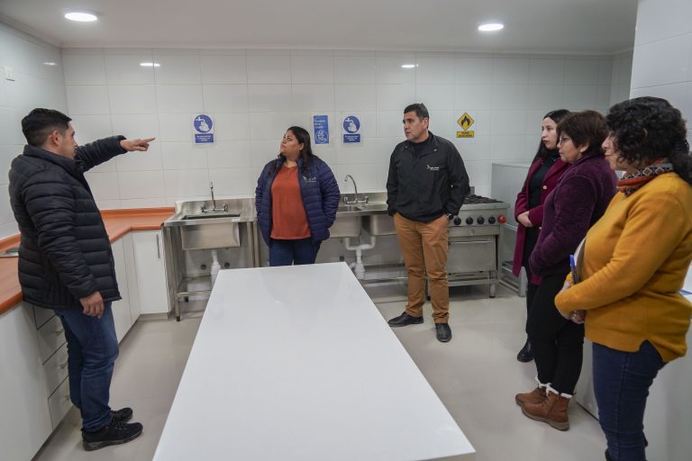 Municipio de Monte Patria impulsa Comedor Solidario en beneficio de los adultos mayores