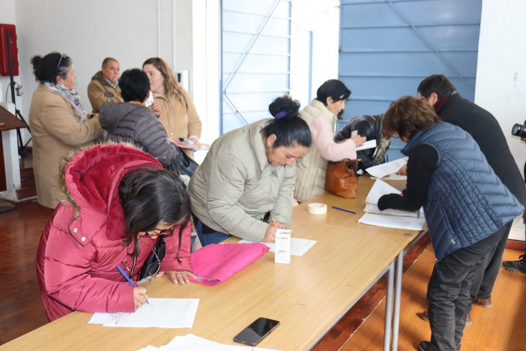 Municipalidad de Ovalle entregó subvenciones para transporte escolar rural