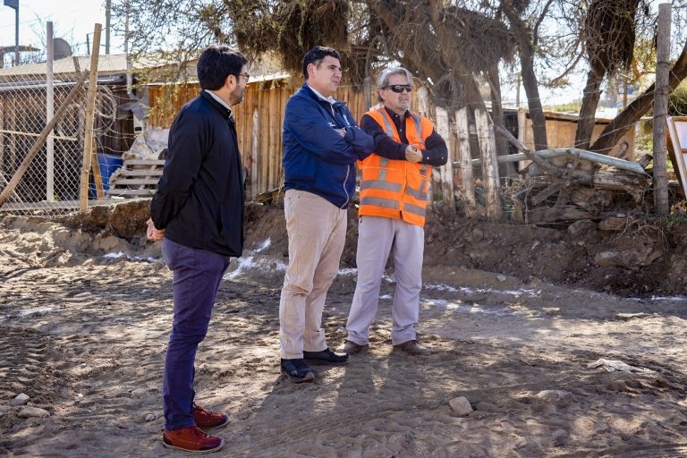 Monte Patria inicia su programa piloto de pavimentos básicos en Flor del Valle