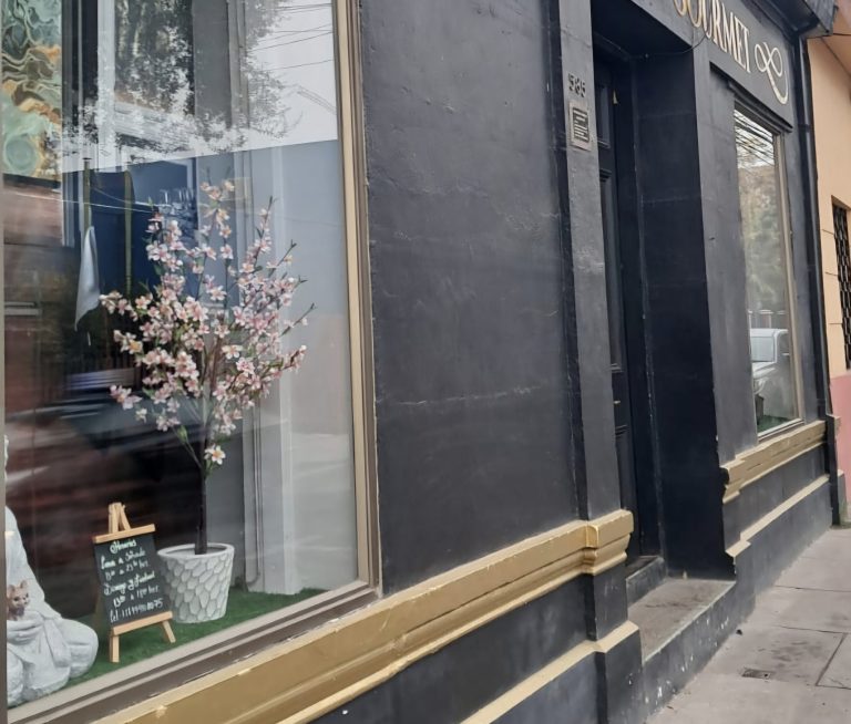 Amago de incendio moviliza a bomberos en céntrico restaurante de Ovalle
