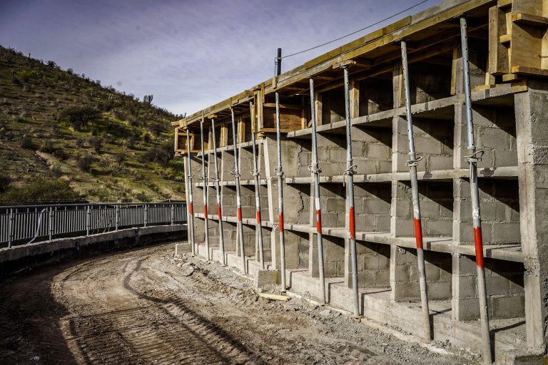 Avanza un sueño: cementerio municipal de Monte Patria alcanza 70% de avance en obra gruesa
