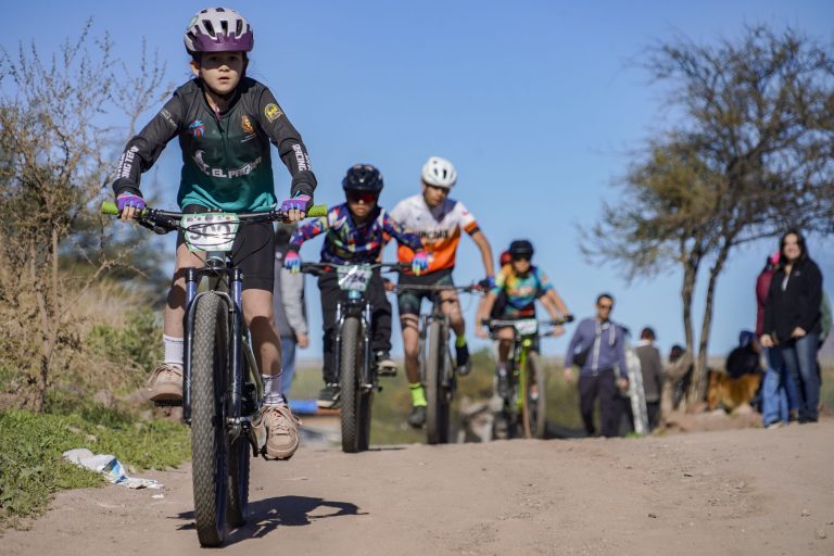 Huatulame vibra con el cierre del campeonato ciclista Huellas Ancestrales 2025