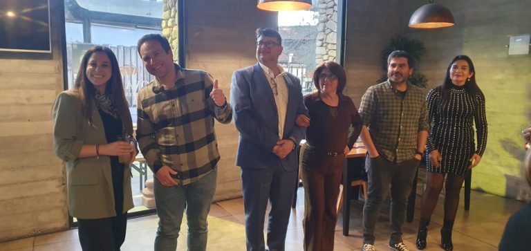Generaciones del Colegio Amalia Errázuriz revivieron su historia en ...