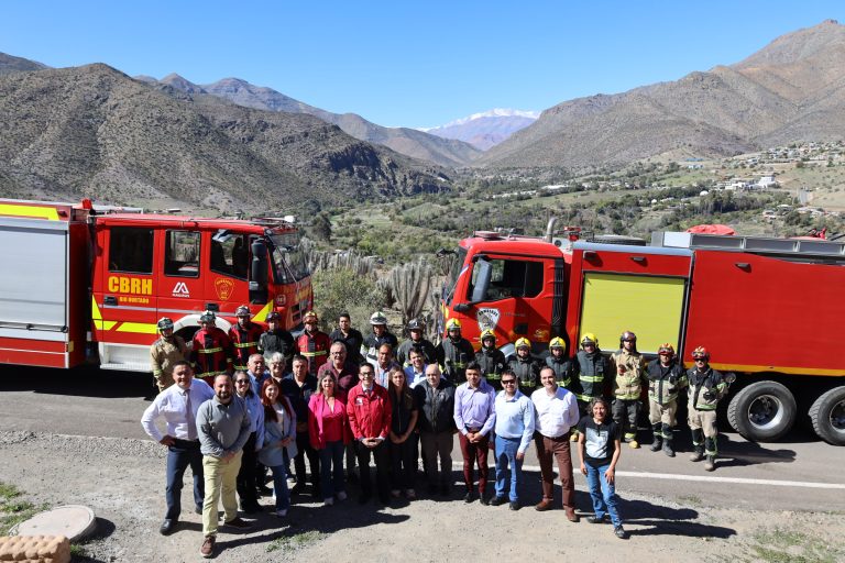 Aprueban inversión por más de $12 mil millones para 16 nuevos carros para Bomberos