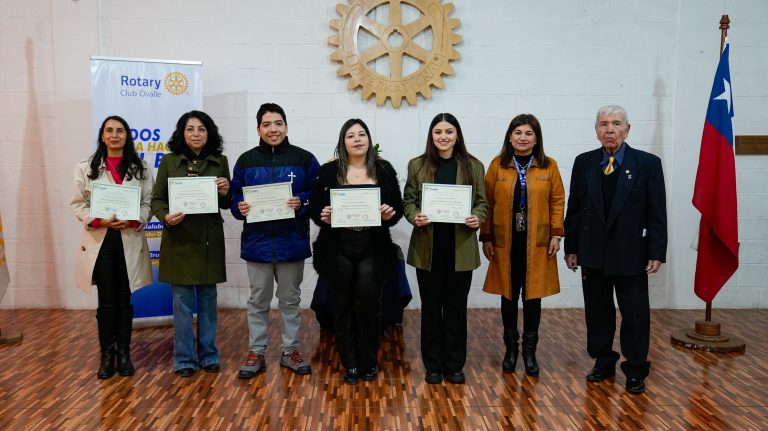 Casi 70 personas se certificaron en talleres de inglés del Rotary Club y la Municipalidad de Ovalle 