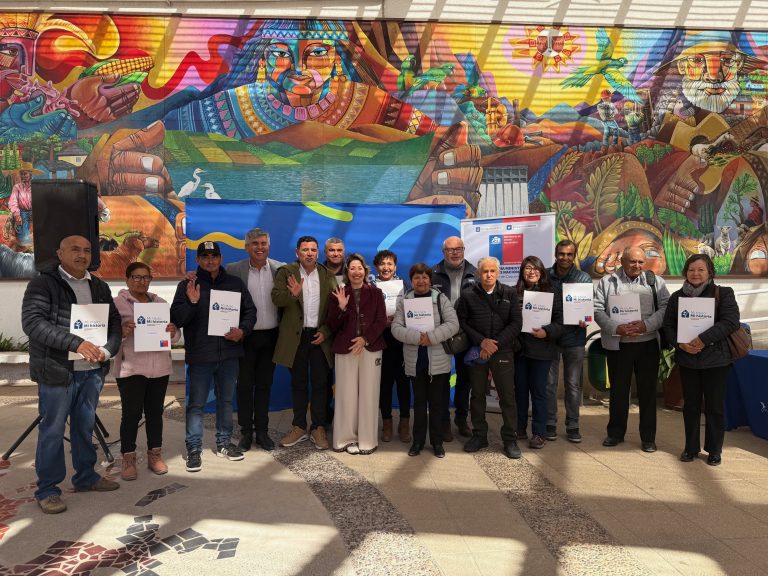 15 familias de Monte Patria se convirtieron en dueñas legales de sus propiedades