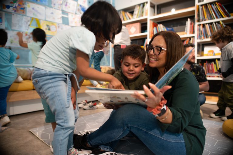 Atención Educadoras de Párvulos: Cursos gratuitos para fortalecer la gestión pedagógica
