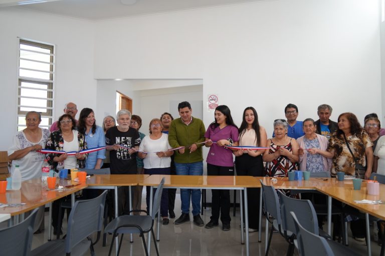 Comedor Solidario de Monte Patria inicia su funcionamiento en apoyo a los adultos mayores