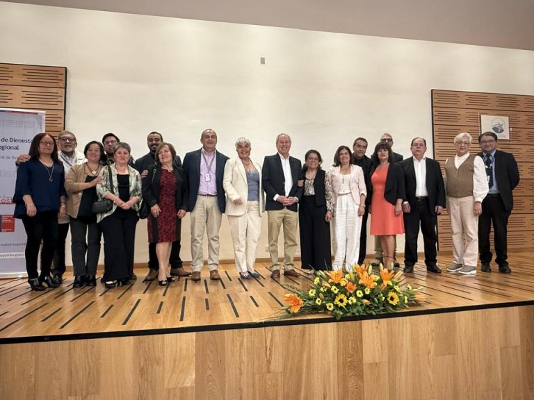 Hospital de Ovalle reconoció a trabajadoras y trabajadores que culminaron su vida laboral en el servicio público