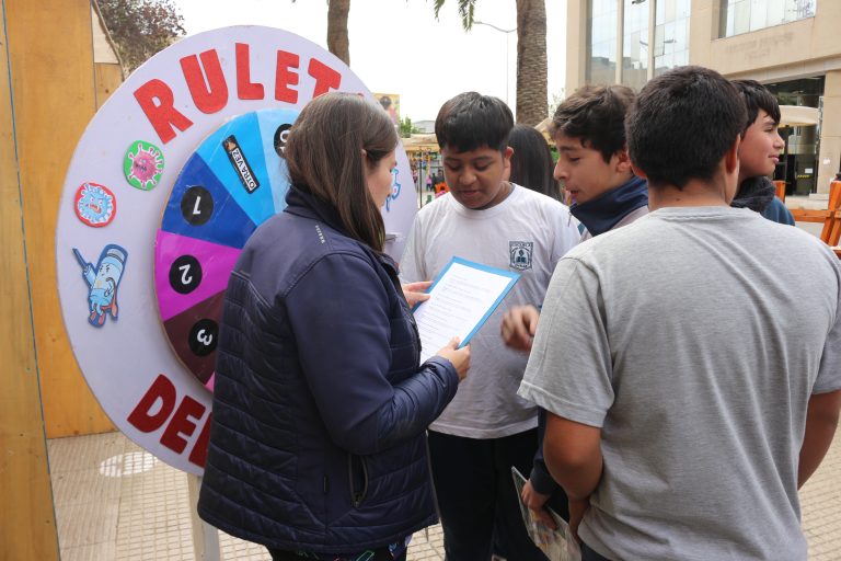Inmunización para todos: Exitosa feria fomenta la cultura de la vacunación en Ovalle