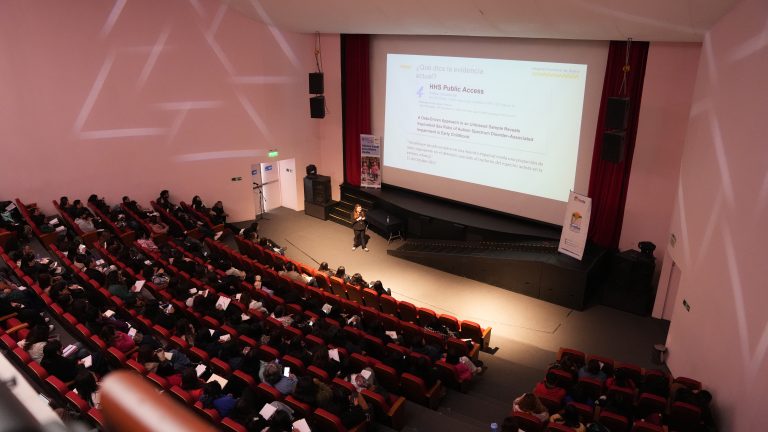 Con éxito se realizó el 2° Seminario “Neurodivergencias y Ley TEA” en el Teatro Municipal de Ovalle
