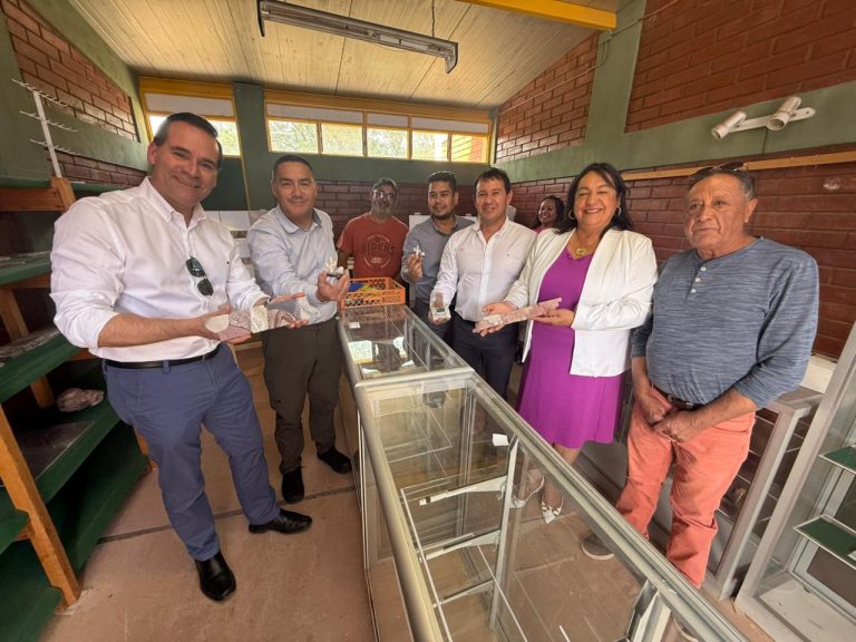 Consejeros trabajan para agilizar importantes proyectos de inversión en Combarbalá