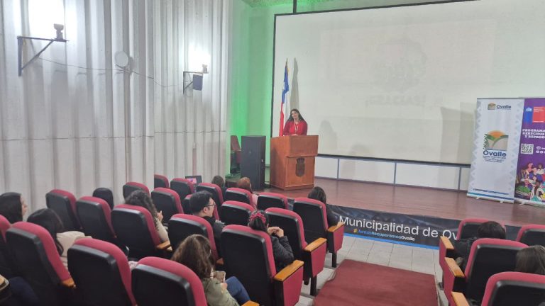Ovalle refuerza la prevención del Cáncer de Mama con seminario educativo