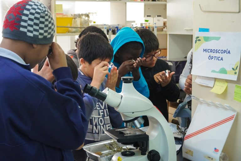 El Centro Científico CEAZA abre sus puertas a la comunidad escolar en una nueva edición de “Laboratorios Abiertos”