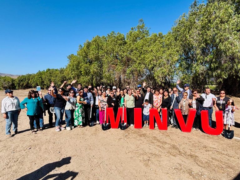 Histórico hito habitacional: 19 familias de San Julián inician la construcción de sus viviendas tras 25 años de espera