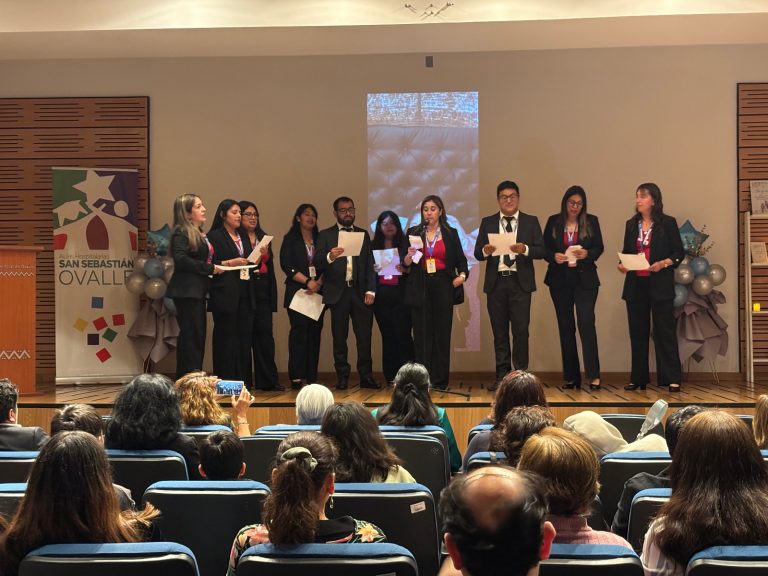 Realizan ceremonia de graduación para pacientes que terminaron su proceso educativo durante hospitalización 
