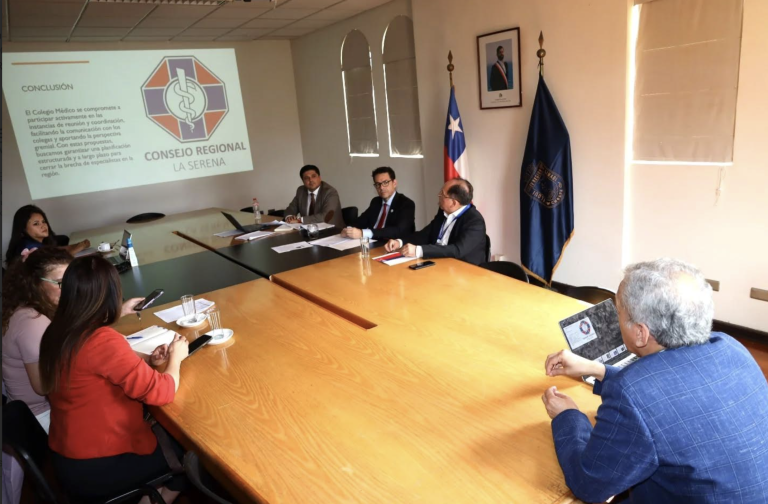Gobierno Regional lidera nueva mesa intersectorial para enfrentar la brecha de especialistas en salud