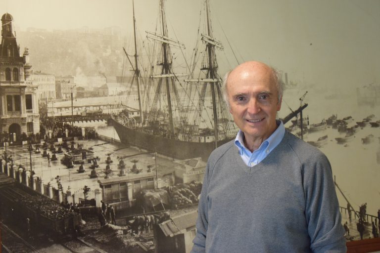 Juan Francisco Lecaros: “Pretendo que el lector reconozca la hazaña inicial y la belleza sobrecogedora con que se fraguó nuestro país”