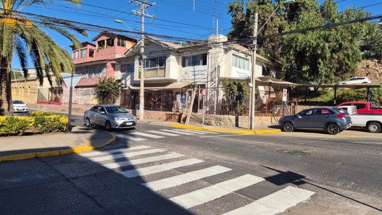 Refuerzan seguridad vial escolar con intensivo plan de demarcación de cruces peatonales en Ovalle